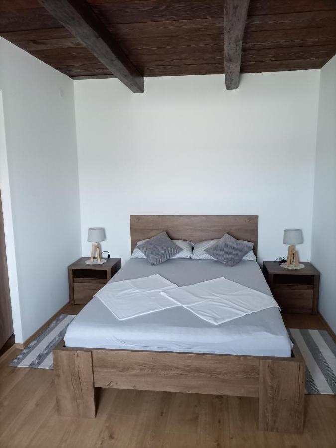 Kuca Za Odmor Braco Apartment Donji Zvecaj ภายนอก รูปภาพ