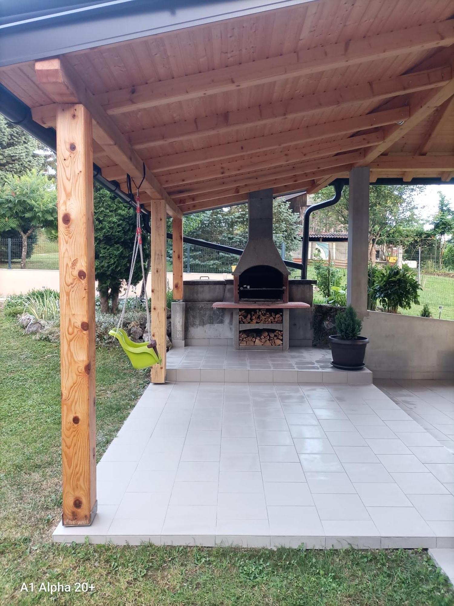 Kuca Za Odmor Braco Apartment Donji Zvecaj ภายนอก รูปภาพ